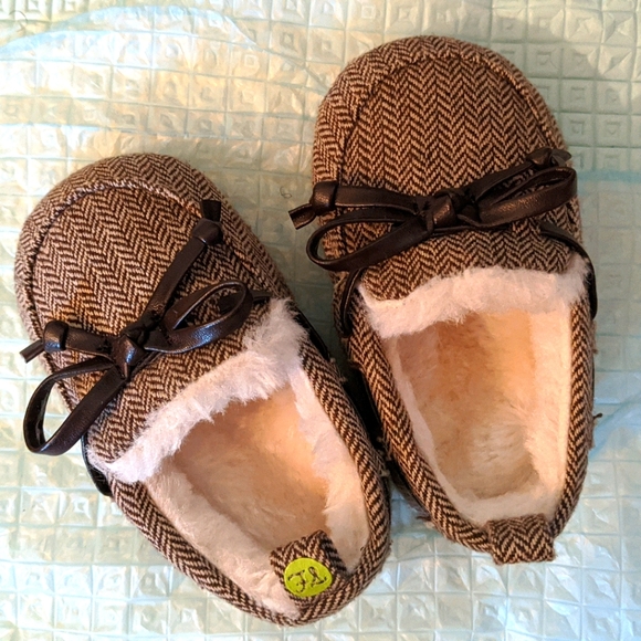 Brown Baby Moccasins 🟤 - Picture 1 of 3